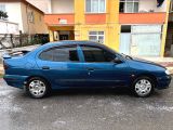 Renault 1998 model 330.000’de Megane 1